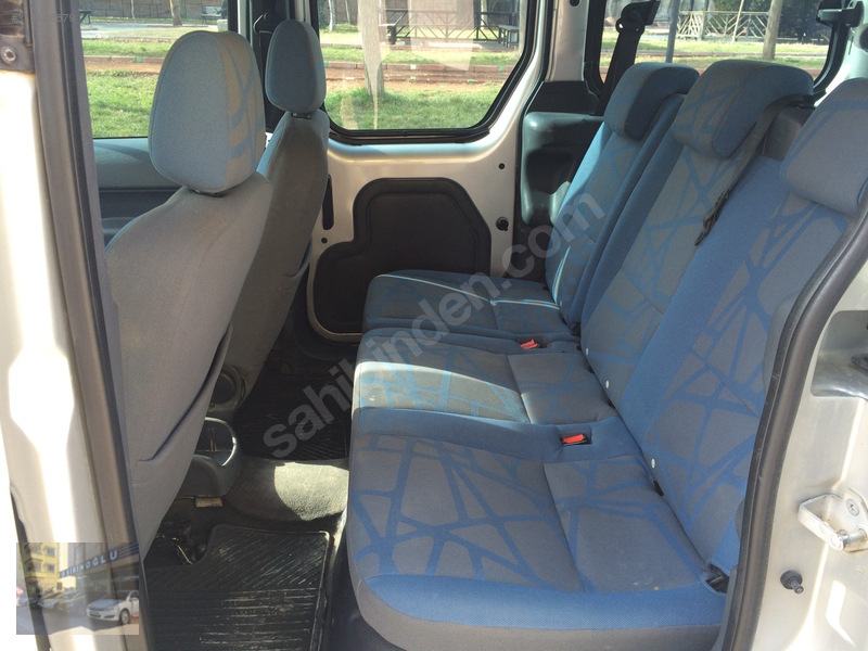 şirinoğlu otomotiv'den 2011 ford tourneo connect 75 ps orjinal