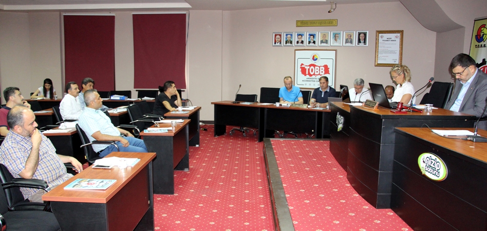 Nizip Ticaret Odası Meclisi Darbe Girişimini Kınadı