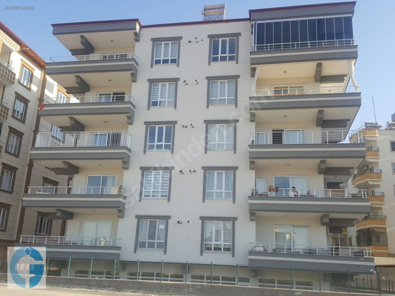Öz ÇİLOĞLU GAYRİMENKUL'DEN Sultan Abdulhamit Mah. 3+1 180 M'2