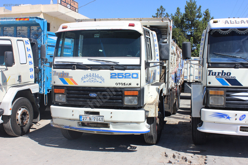 Firat oto galeriden 1998 model ford carco