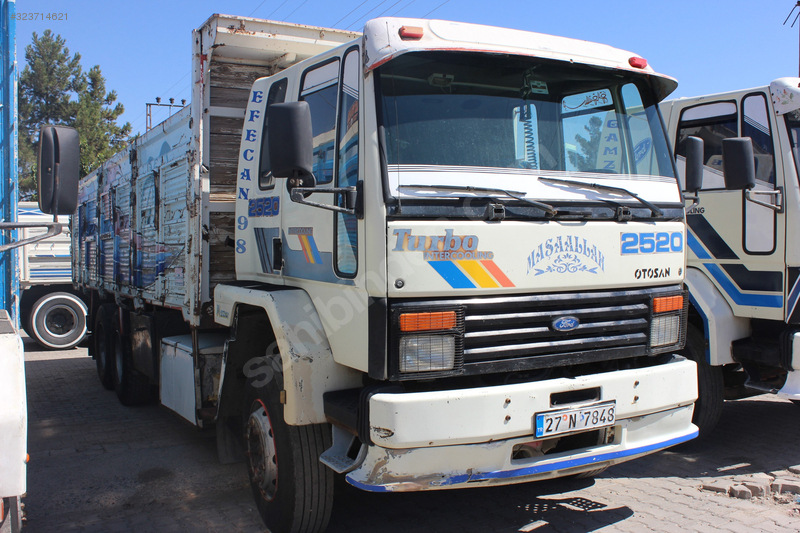 Firat oto galeriden 1998 model ford carco