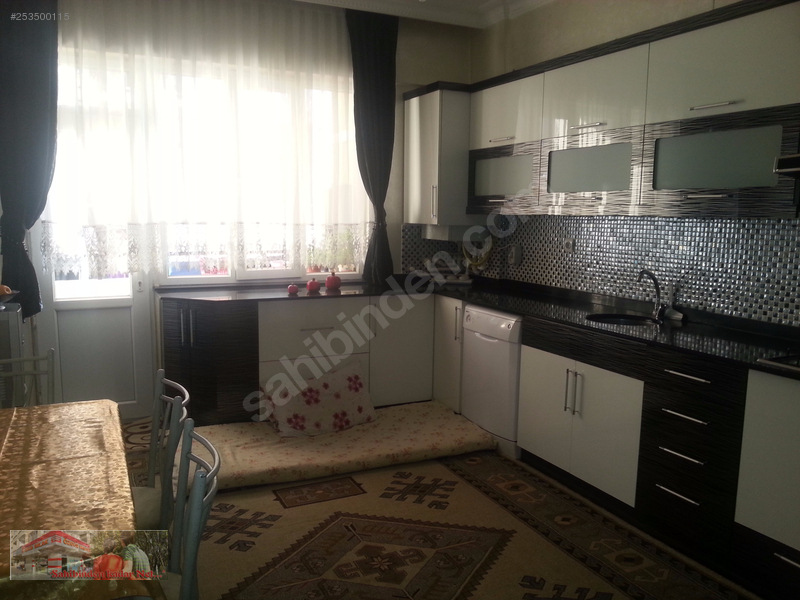 Gazikent belkis mahallesinde ana cadde üzerinde 3+1 geniş daire