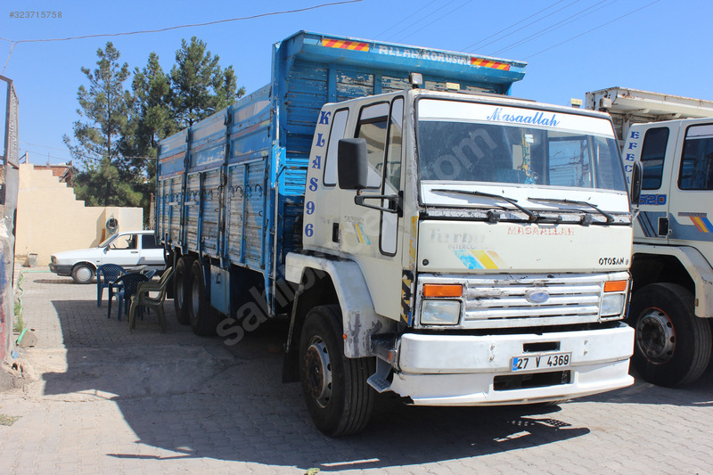 Firat oto galeriden 1996 model ford carco