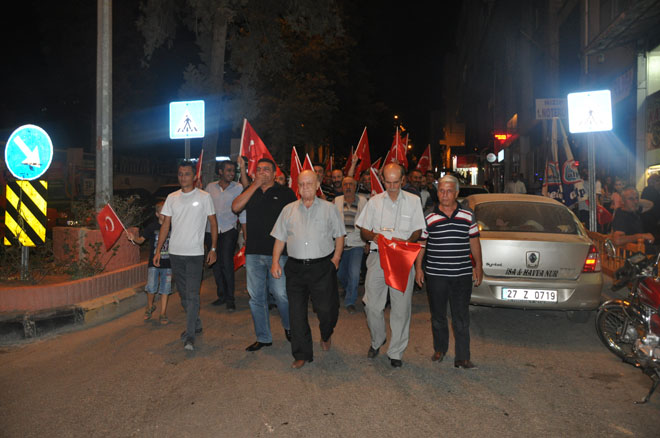 öğüt ailesi demokrasi nöbeti nde