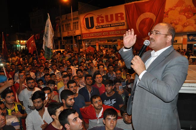 Demokrasi Nöbeti Devam Ediyor