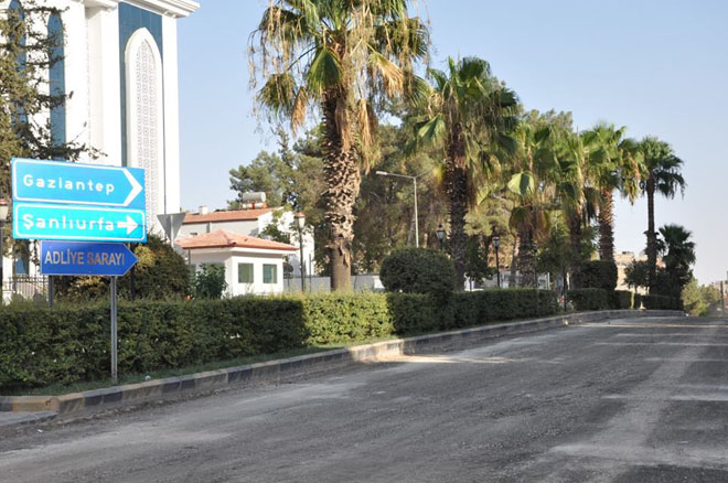 Nizip te yol yapim çalişmasi