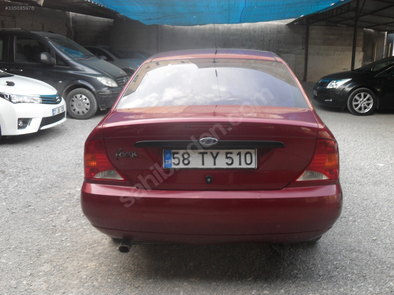 2001 birinci sinif..tek parça boyali..otomatik focus..