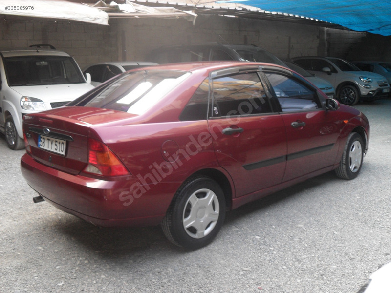 2001 birinci sinif..tek parça boyali..otomatik focus..