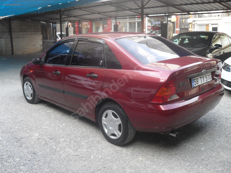 2001 birinci sinif..tek parça boyali..otomatik focus..