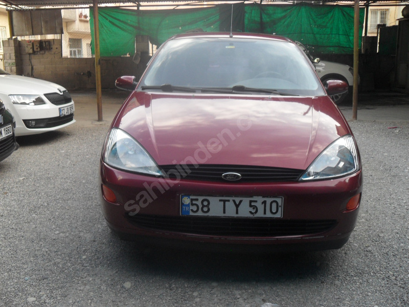 2001 birinci sinif..tek parça boyali..otomatik focus..