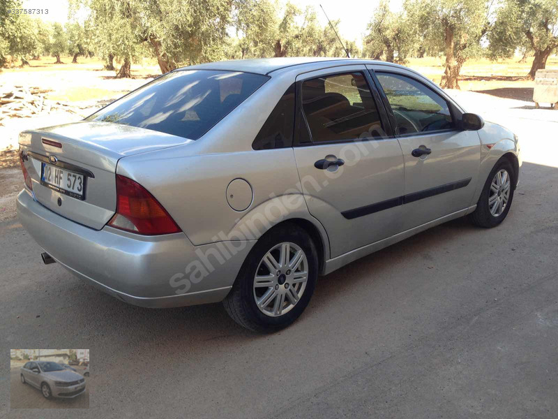 Sahibinden hatasiz 2001 model 1.6 lpgli ford focus..