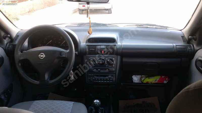 öğretmenden temiz bakimli corsa