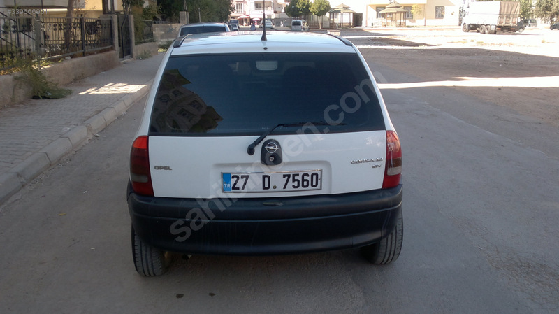 öğretmenden temiz bakimli corsa