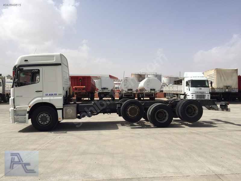 Atay oto galeriden 2011 model mercedes axor 3229-şase