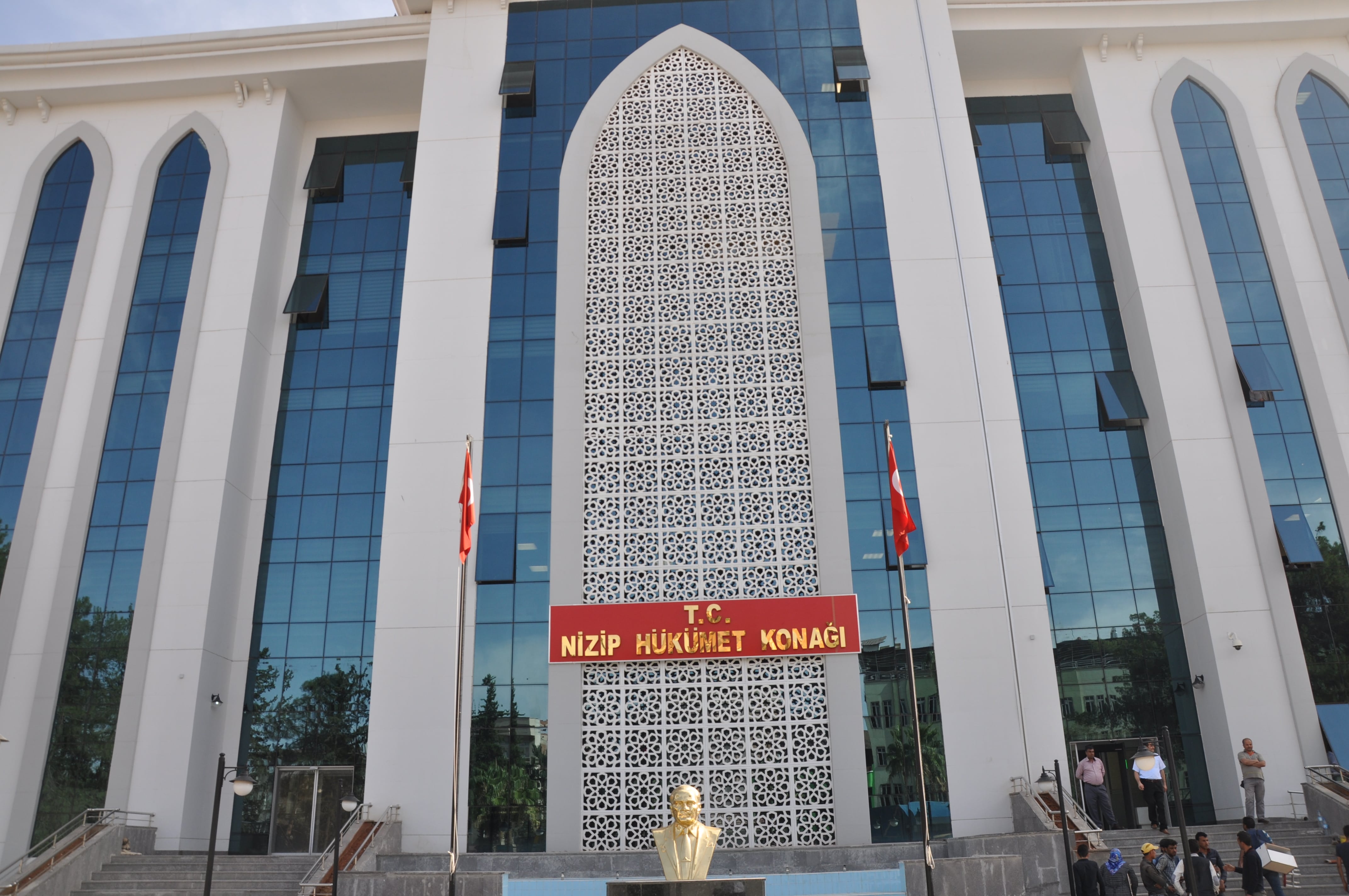 Hükümet konaği yeni yerinde