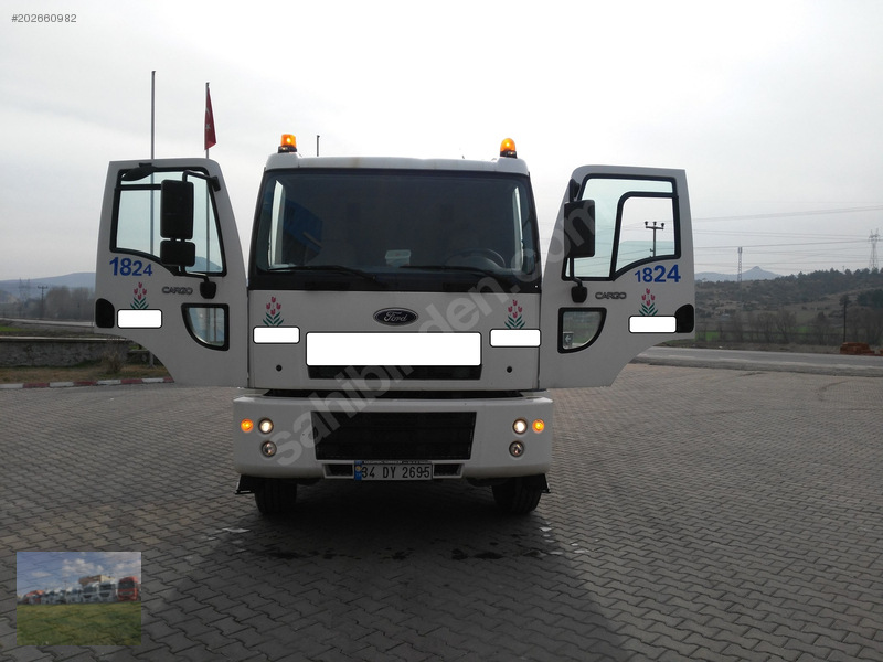 Güneş otomotivden ford cargo 1824 konteynir yikama araci