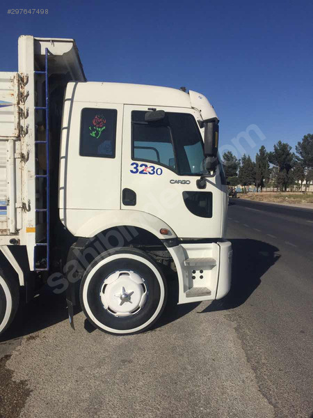 2004 MODEL 3230c ON NUMARA BİR ARAÇ