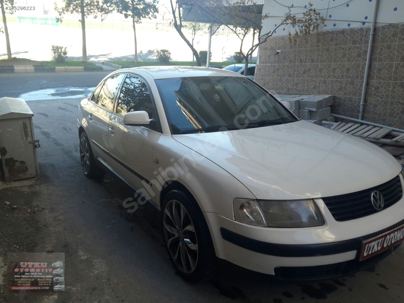 2000 model 1.8 duz passat orjinal 2 parca boyali eksper mevcut