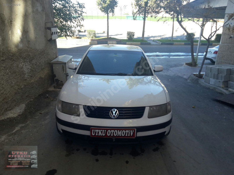 2000 model 1.8 duz passat orjinal 2 parca boyali eksper mevcut