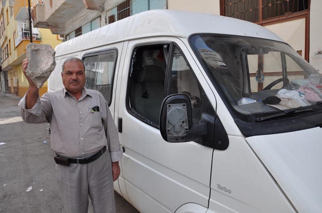 Duran aracin camini kirip kaçtilar