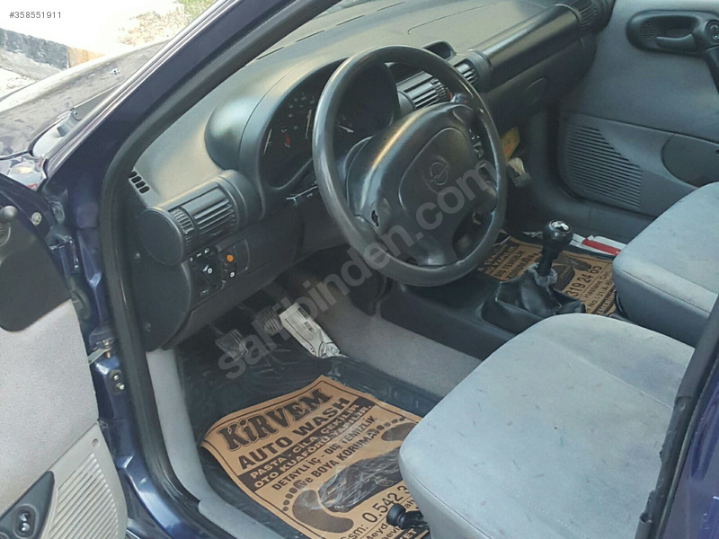 memurdan bakımlı ve temiz 1.4 corsa gls