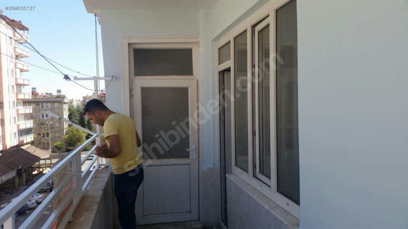 Nizip' te merkezi konumda satilik daire acil satiliktir!!!
