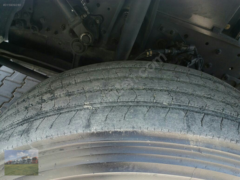 Güneş otomotivden 2010 model mercedes axor 1840 çekici