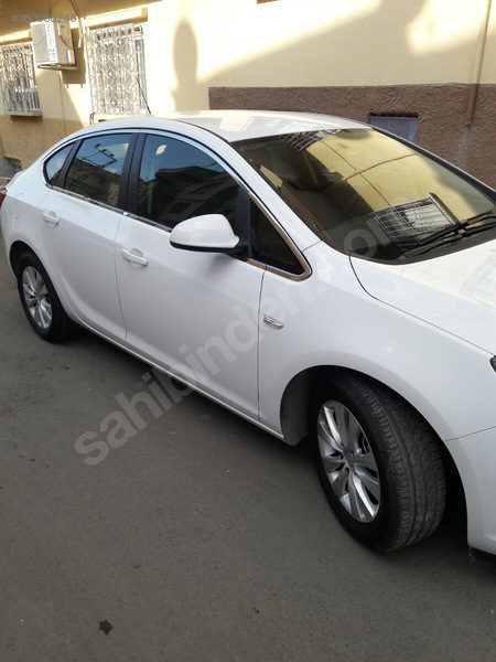 sahibinden acil hatasız boyasız Opel 2016 trafiğe çıkışlıdır...