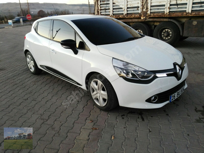 Kütahyada güneş otomotivden 2013 model renault clio 1,5 dci