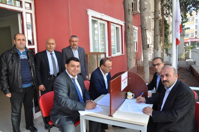 Gazeteciler kan bağişinda bulundu
