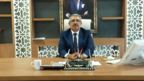 İlçe Milli Eğitim Müdürü Cengiz GÜNDEŞ´in Öğretmenler Günü Mesajı