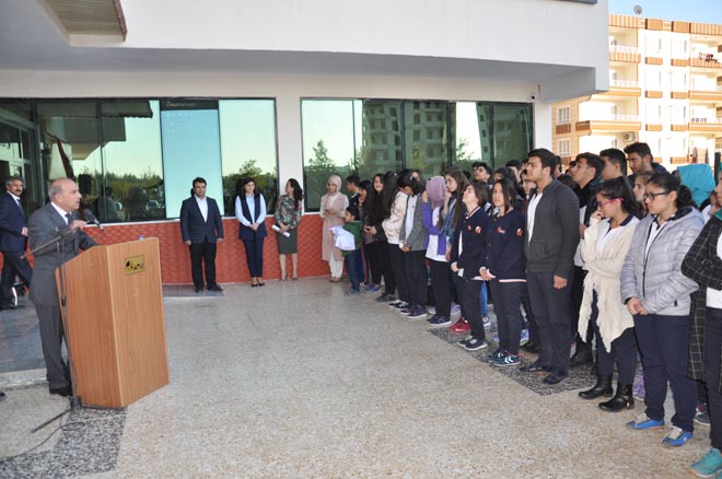 24 kasim öğretmenler günü törenlerle kutlandi