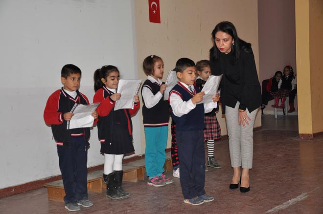 24 kasim öğretmenler günü törenlerle kutlandi