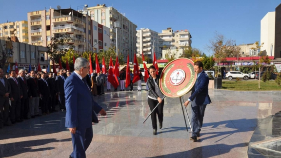 24 kasim öğretmenler günü törenlerle kutlandi