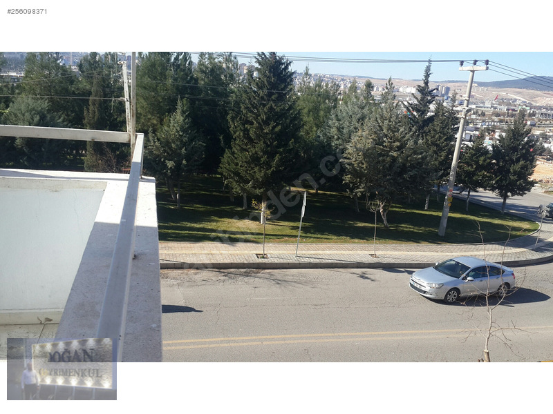 Gazikent belkis da ara kat 3+1 ana cadde üzeri satlik daire