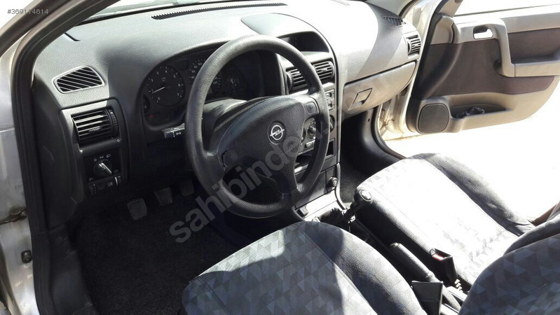 99 Model Astra 112binde