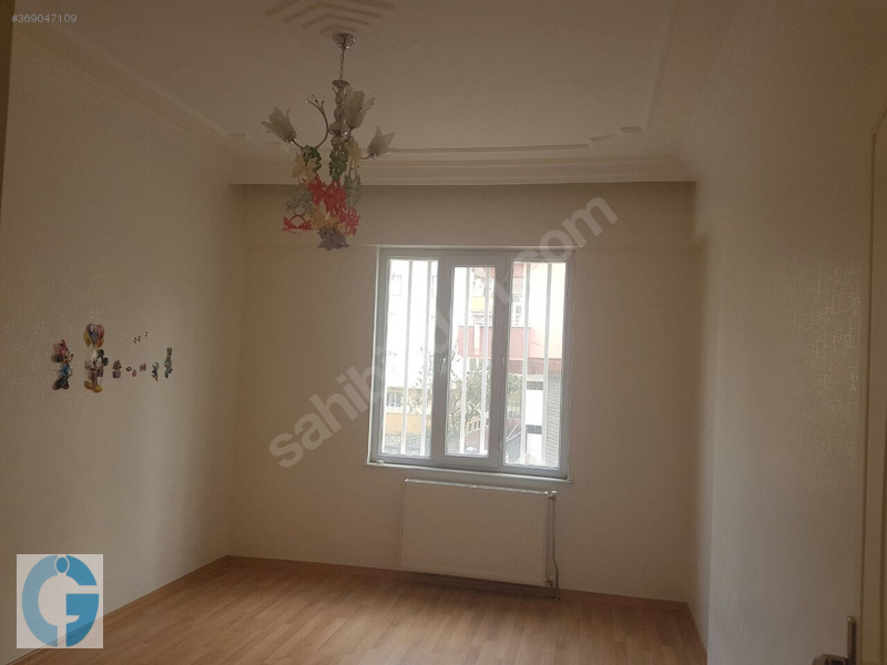 Öz ÇİLOĞLU GAYRİMENKUL'DEN 220 M'2 4+1 Bakımlı Daire...
