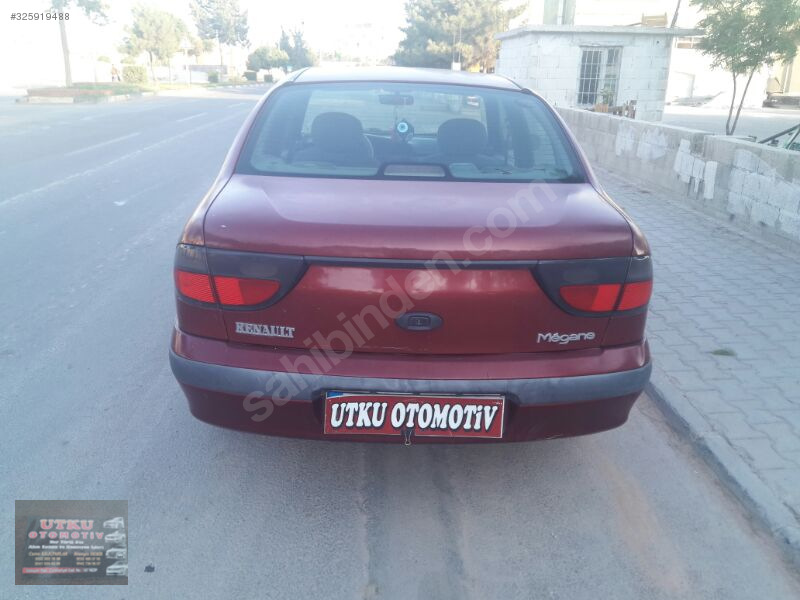 Utku otodan satilik 99 megane cift hava yastikli abs klima orjin