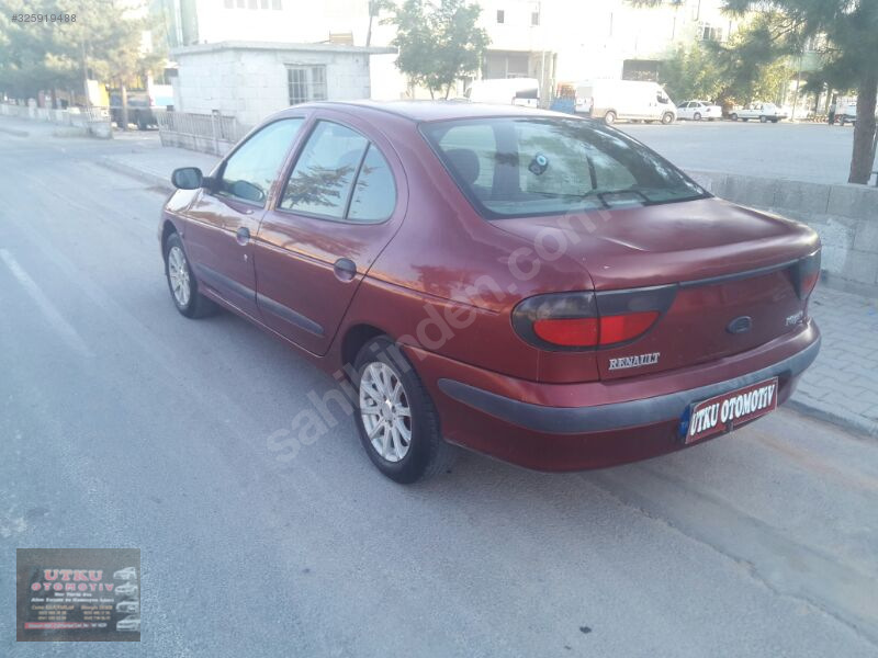 Utku otodan satilik 99 megane cift hava yastikli abs klima orjin
