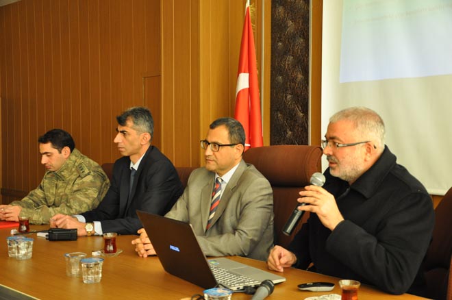 Mahalle buluşmalari sürüyor