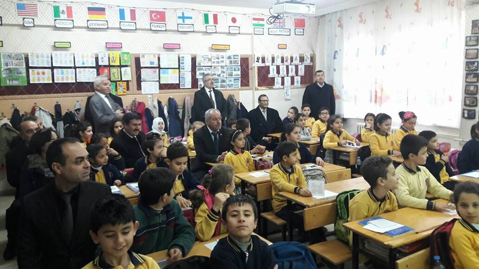 Kaymakam okul ziyaretlerinde bulundu. Kaymakam okul ziyaretlerinde bulundu.