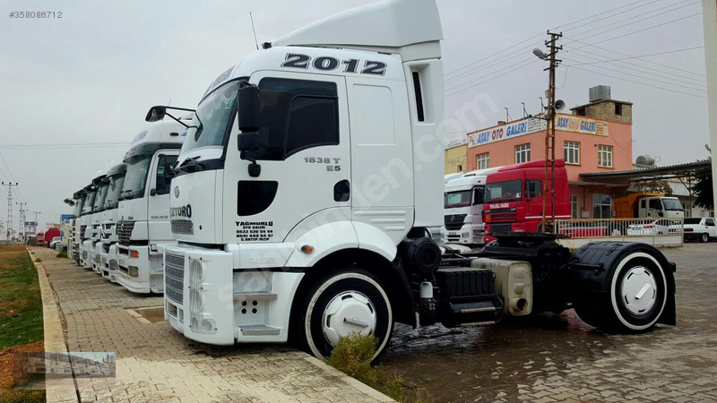 2 adet 1838 t çekici Ford
