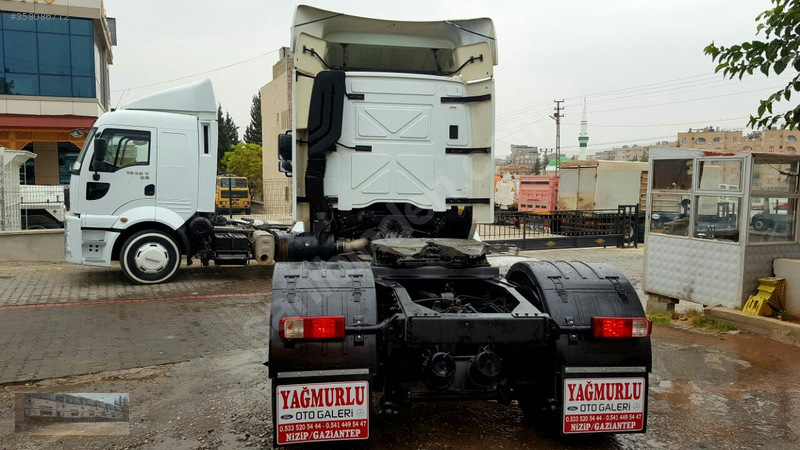 2 adet 1838 t çekici Ford