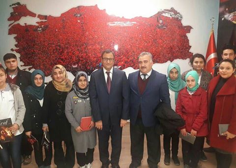 Nizip Sosyal Bilimler Lisesi Müdürü Mehmet TAŞKESEN ve okul ögrencileri Nizip Kaymaka Nizip Sosyal Bilimler Lisesi Müdürü Mehmet TAŞKESEN ve okul ögrencileri Nizip Kaymaka