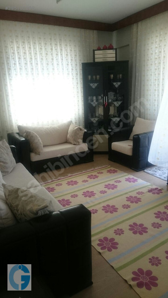 Öz ÇİLOĞLU GAYRİMENKUL'DEN Emniyet Trafik Civarı Ara Kat Daire..