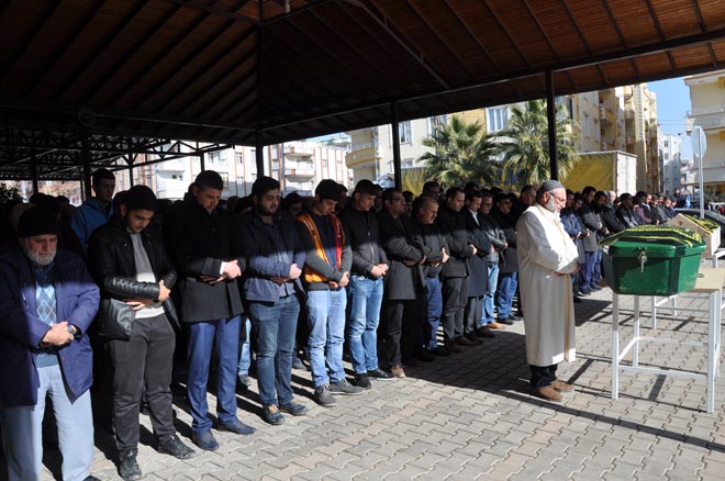 Sünnetçi haydar seyhan toprağa verildi