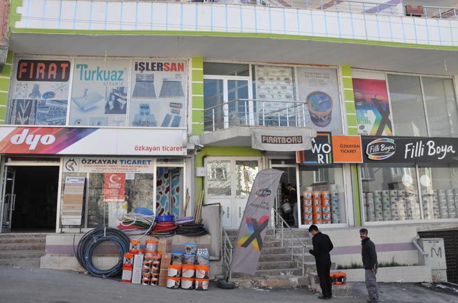 öz kayan ticaret yeni yerinde