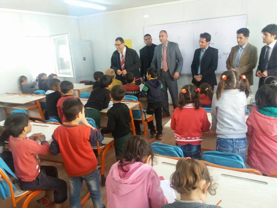 Kaymakam Nizip-1 Çadırkentte okul ziyaretlerinde bulundu. Kaymakam Nizip-1 Çadırkentte okul ziyaretlerinde bulundu.