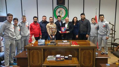 Sporculardan akdoğana teşekkür ziyareti