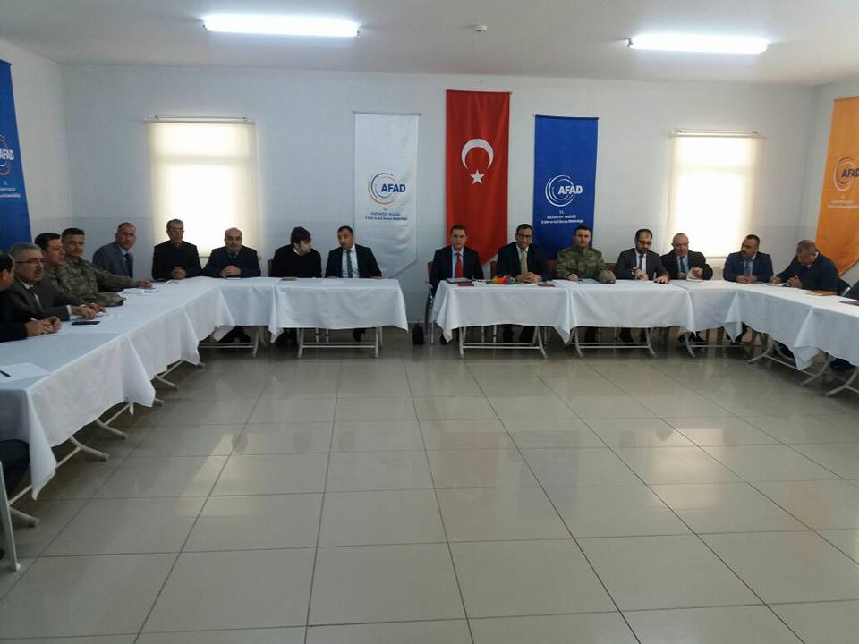 Konteynerkentte, Hizmet Büro Görevlilerinin katılımıyla toplantı yapıldı. Konteynerkentte, Hizmet Büro Görevlilerinin katılımıyla toplantı yapıldı.